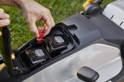 ALPINA Akku-Rasenmäher AL1 3820 Li - Inkl. 2x 4 Ah Akku U. Doppel-Ladegerät 11 ALPINA Akku-Rasenmäher AL1 3820 Li - Inkl. 2x 4 Ah Akku U. Doppel-Ladegerät -Netto 2225740000 prod 006