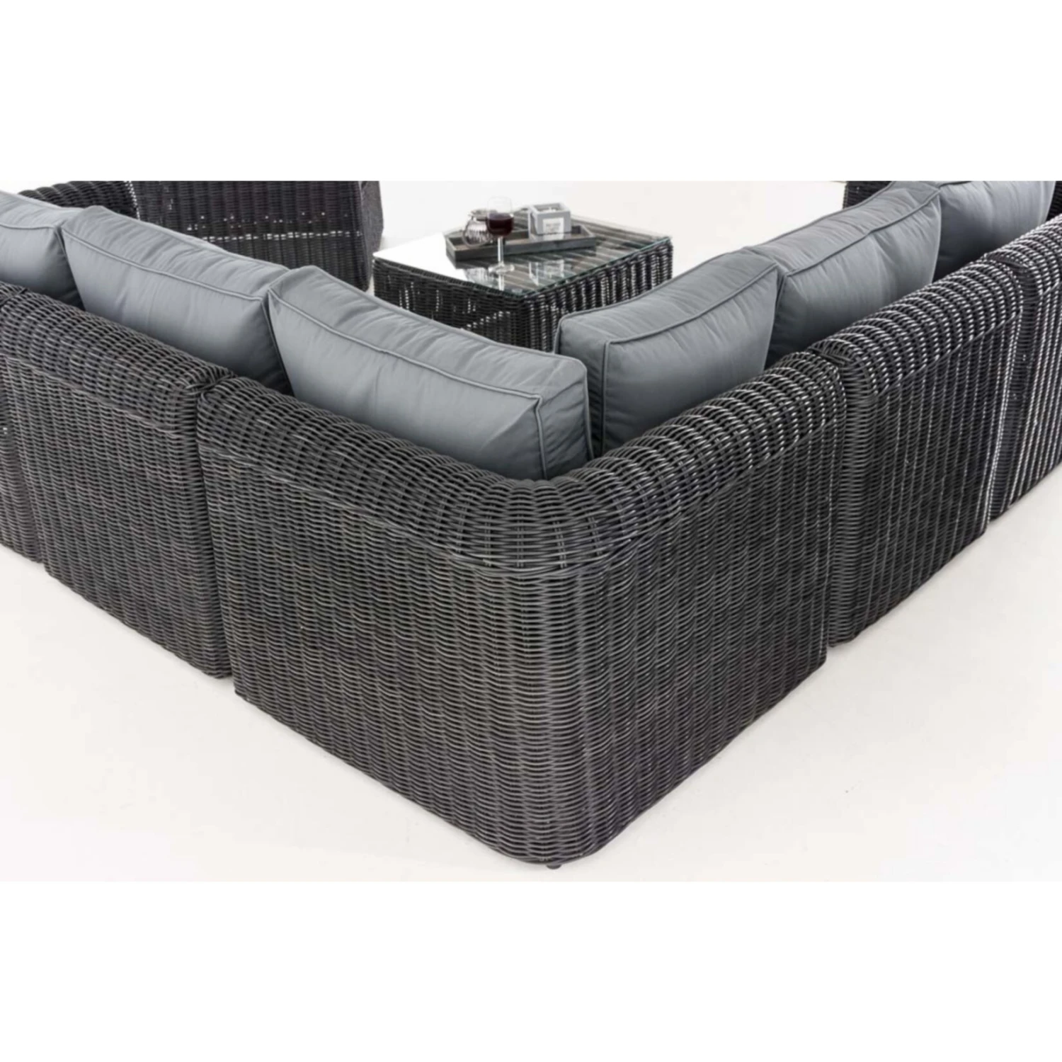 CLP Polyrattan Gartengarnitur MARBELLA | Sitzgruppe Mit 6 Sitzplätzen | Gartenmöbel-Set: Ein Ecksofa, Ein Sessel Und Ein Beistelltisch 4 CLP Polyrattan Gartengarnitur MARBELLA | Sitzgruppe Mit 6 Sitzplätzen | Gartenmöbel-Set: Ein Ecksofa, Ein Sessel Und Ein Beistelltisch – Bild 4