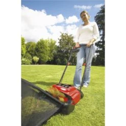 Black & Decker BLACK+DECKER Vertikutierer Elektro-Rasenlüfter GD300 8 Black & Decker BLACK+DECKER Vertikutierer Elektro-Rasenlüfter GD300 -Netto 8600269300 1024574 prod 003